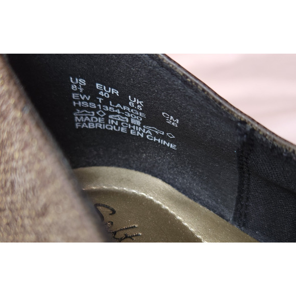 Soft Style Women's Gianna Dress Pump 8.5 Medium, Brown Tan /Patent - Picture 7 of 9